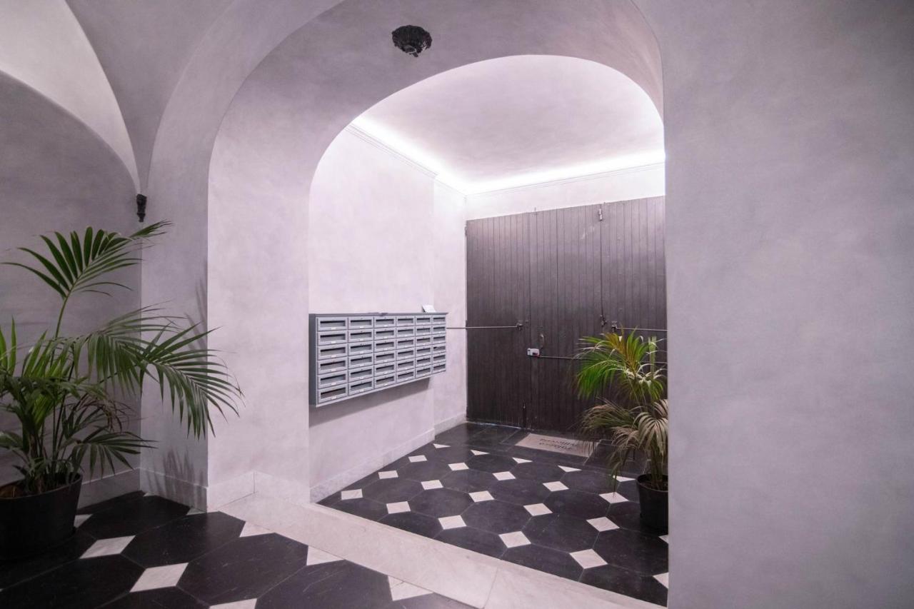 Un Passo Dall'acquario Dimora Storica In Palazzo Pellicceria, Palestra, Lavanderia Apartment *